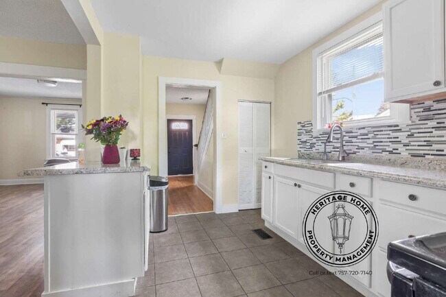Building Photo - "Charming 3-Bedroom Home with Spacious Interiors in Norfolk's Heart!"