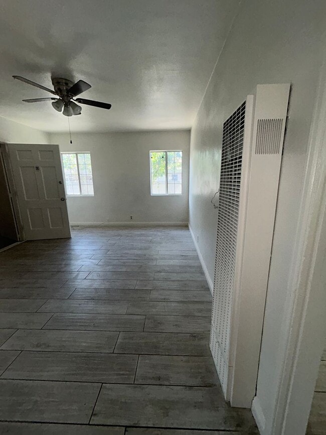 Building Photo - Charming 2-Bedroom Home for Rent in Lakewood
