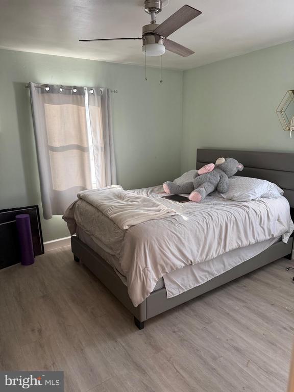 Building Photo - 27 Middleton Ln