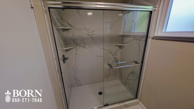 Building Photo - 1320 Lasuen Dr