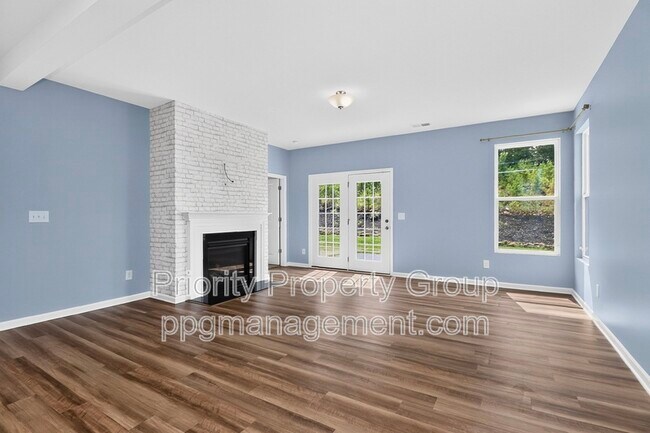 Building Photo - 3010 Eagle Ridge Ln