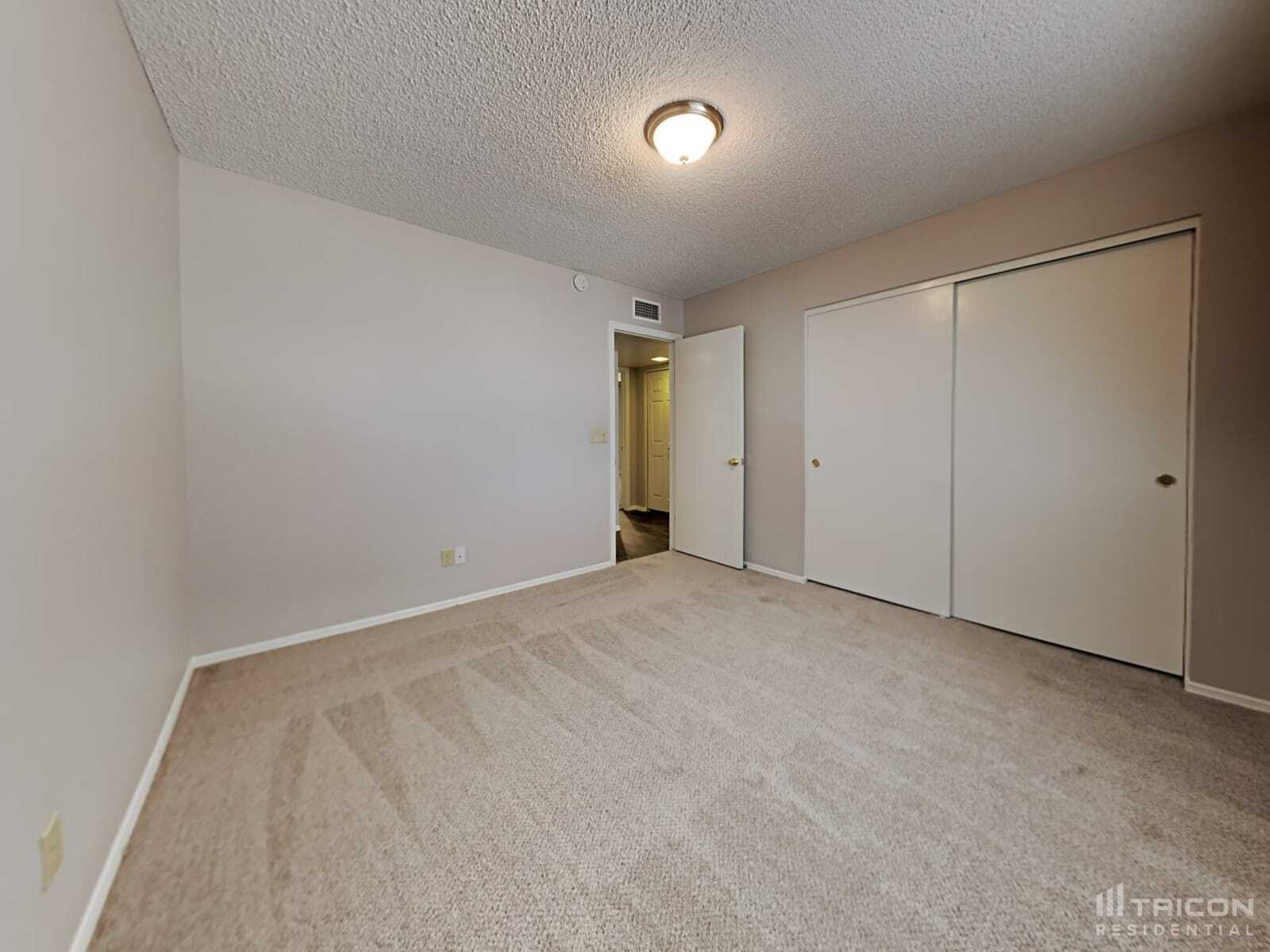 Building Photo - 8427 W Orchid Ln