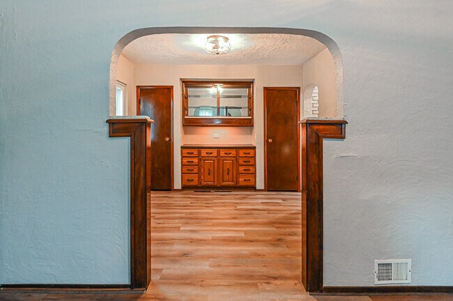Building Photo - 1510 Nobles Ln