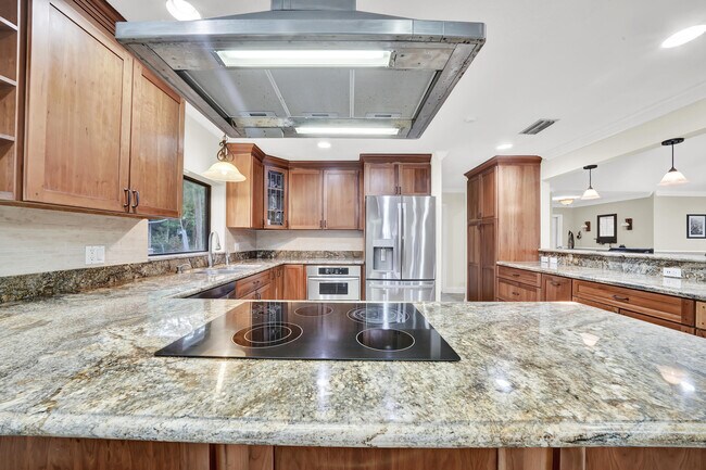 Building Photo - 8633 Vista Del Boca Dr