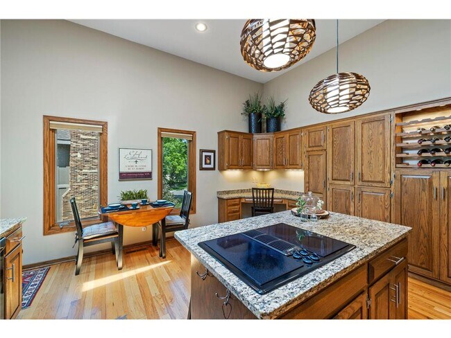 Building Photo - 9378 Olympia Dr