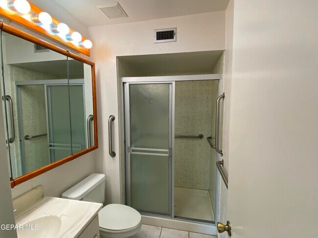Building Photo - 214 Montego Bay Dr
