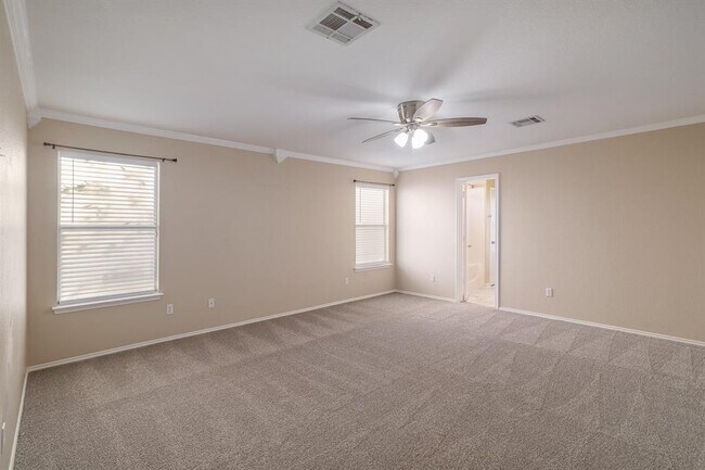 Building Photo - 1019 Leeds Castle Walk