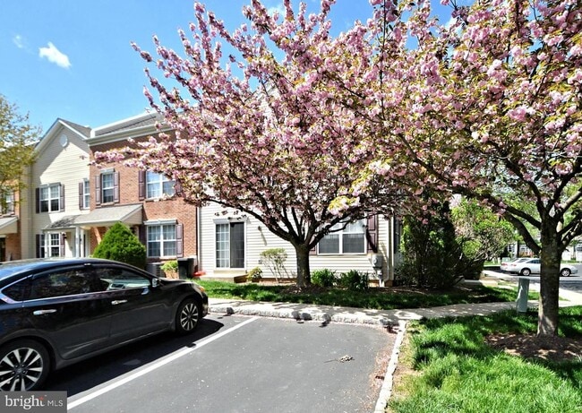 Building Photo - 106 Westminster Ct