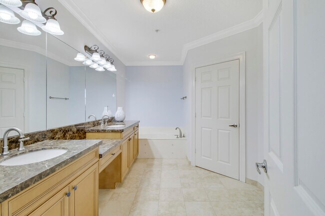 Building Photo - 800 Juno Ocean Walk