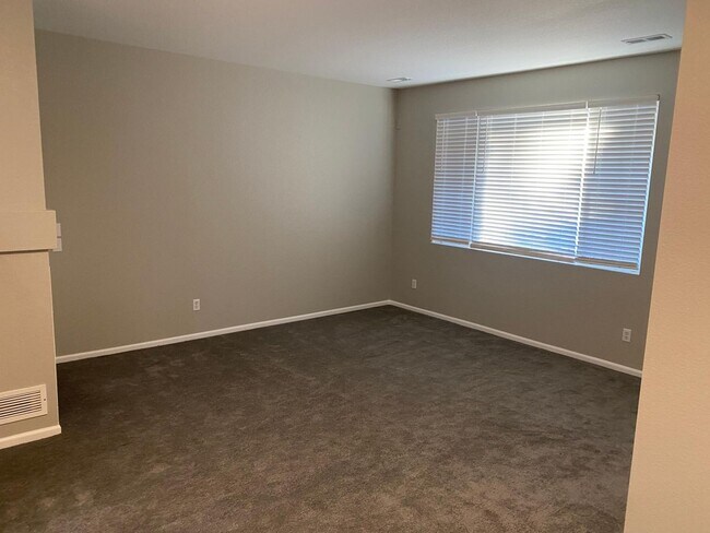 Building Photo - Gorgeous, Updated 3 bedroom, 2.5 bath, 2 car garage with EV CHARGER!