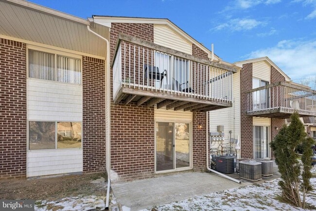 Building Photo - 507 Bradley Ct