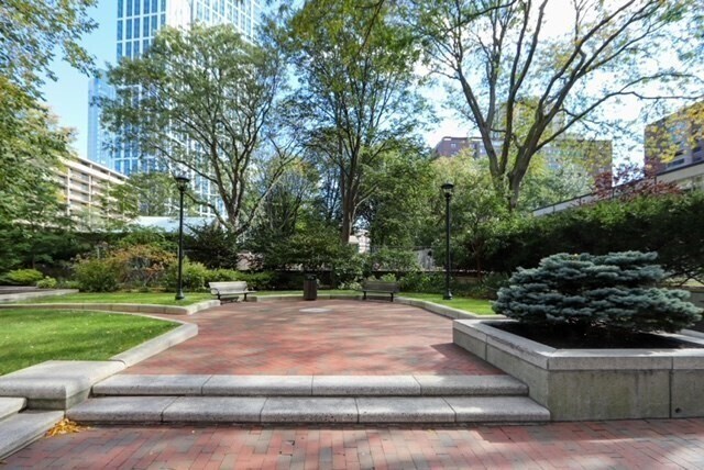 Building Photo - 6 Whittier Pl