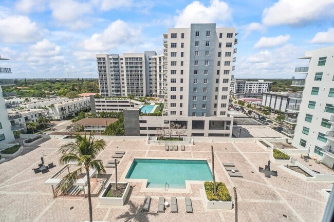 Building Photo - 140 S Dixie Hwy