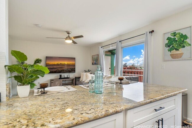 Building Photo - Upgraded & Remodeled 2/2/2 in Ku'ulako - Mililani Mauka