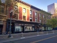 Building Photo - 318 NW Broadway