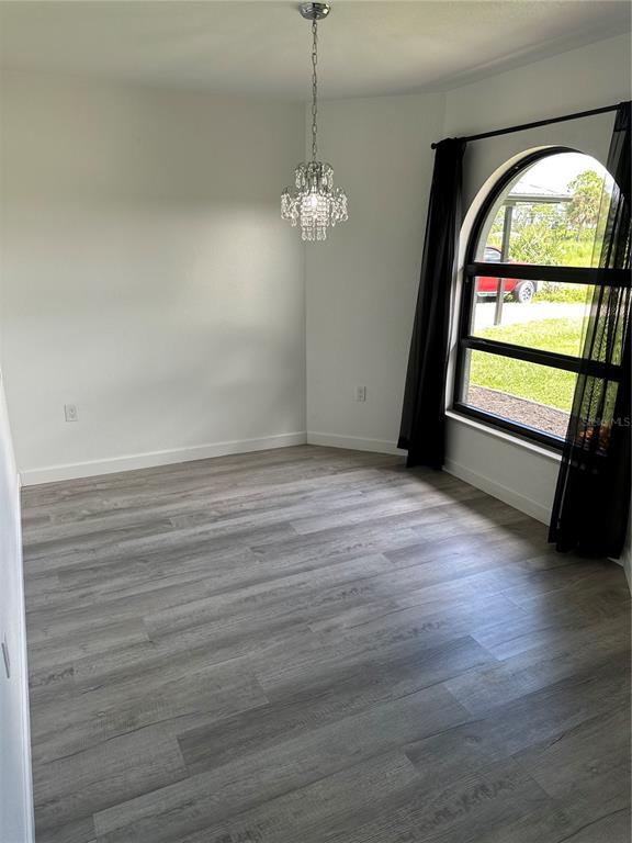 Building Photo - 6967 Crown Dr