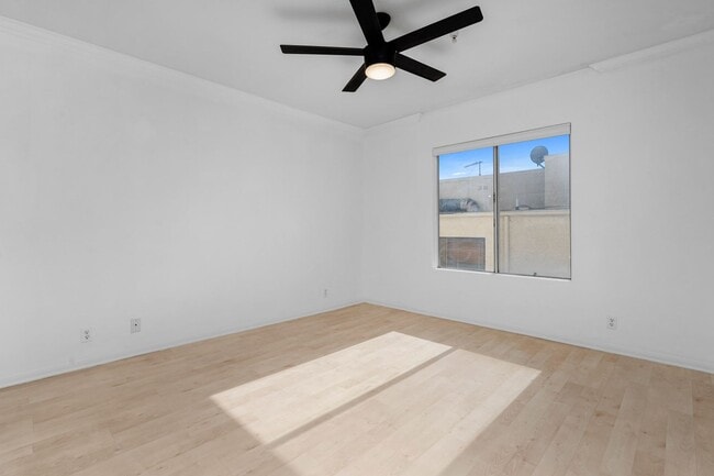 Building Photo - Charming 2-Bedroom, 3-Bathroom Home for Rent