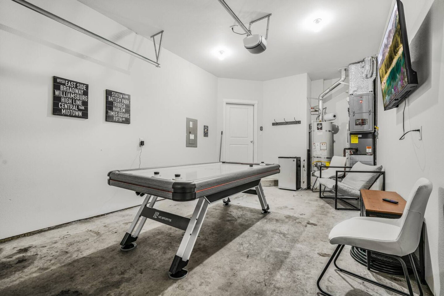 Building Photo - 2702 E 33rd St