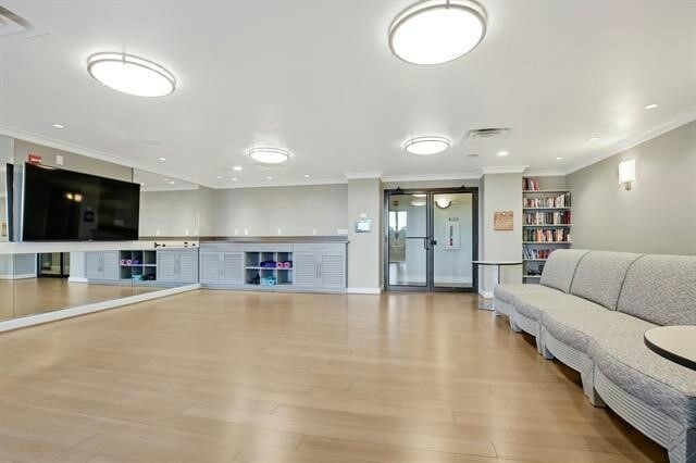 Building Photo - 330 Las Colinas Blvd E