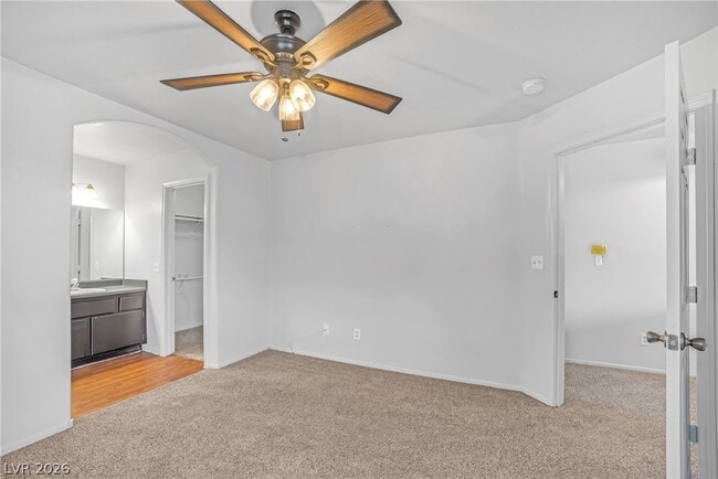 Building Photo - 555 Roxella Ln