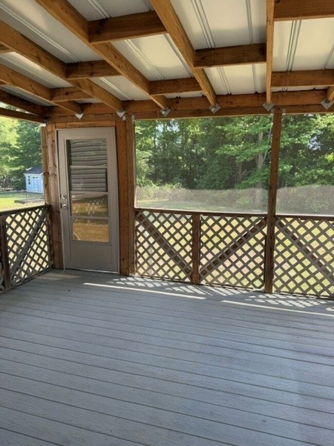 Building Photo - 4 Bed/2.5 Bath Home - Desirable Glen Laurel Subdivision - CBA School District