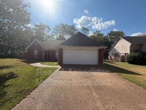 Building Photo - 70 Clear Springs Dr