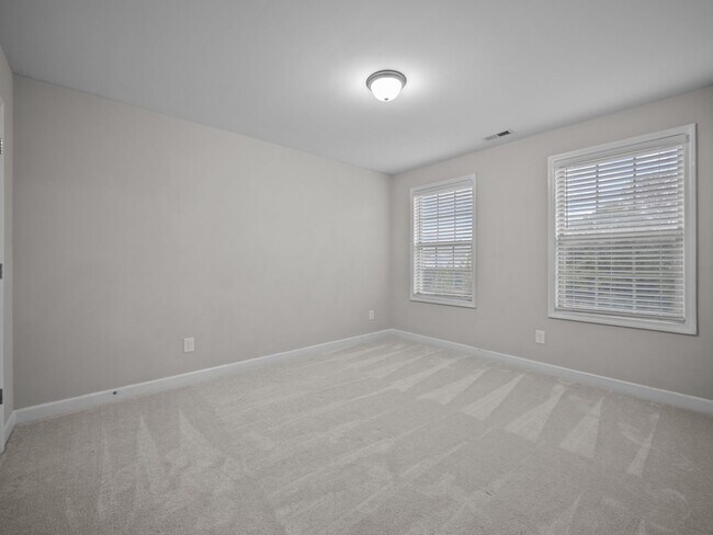 Building Photo - Welcome to Pepperwood Lane!