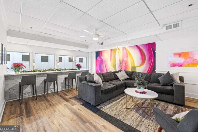 Building Photo - 275 13th St NE