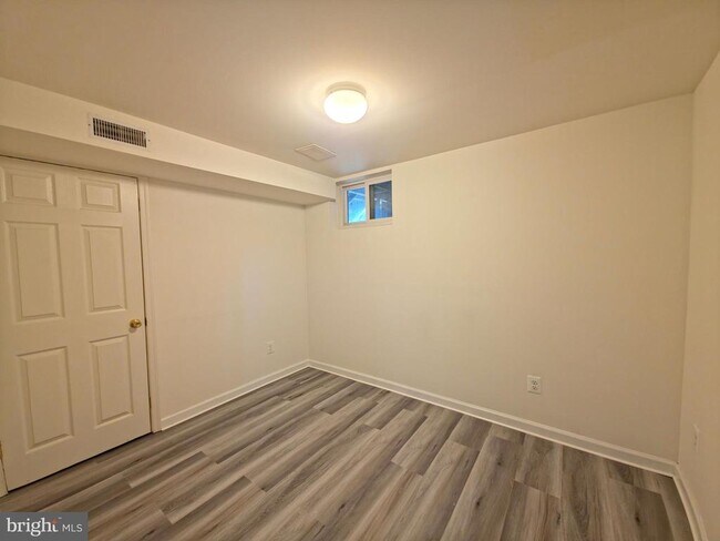 Building Photo - 12111 Portree Dr