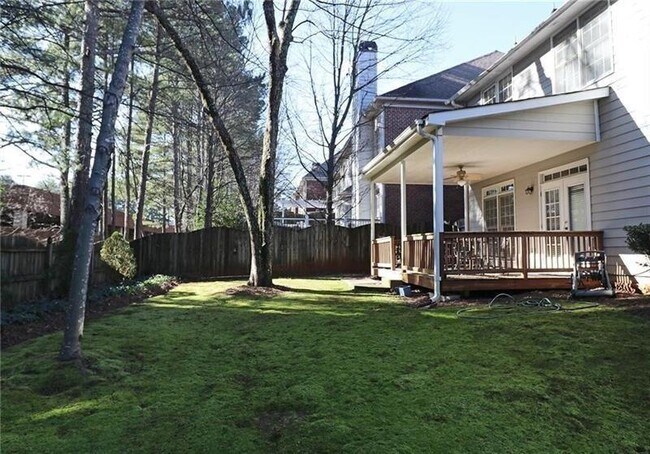 Building Photo - 1183 Dunwoody Village Dr