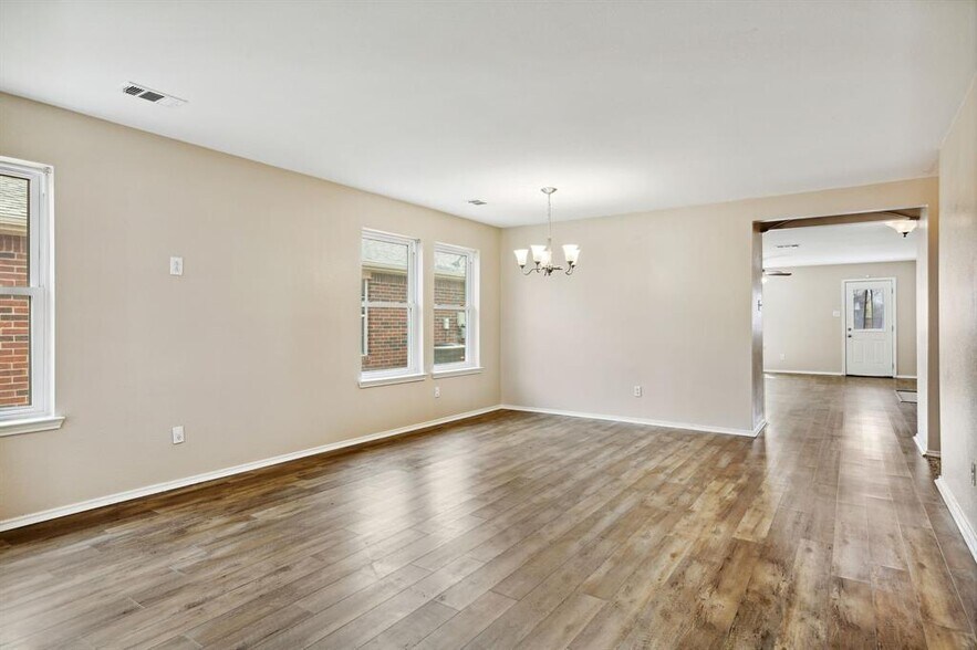 Building Photo - 12225 Peak Cir