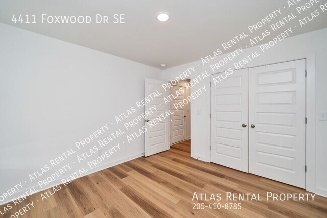 Building Photo - 4411 Foxwood Dr SE