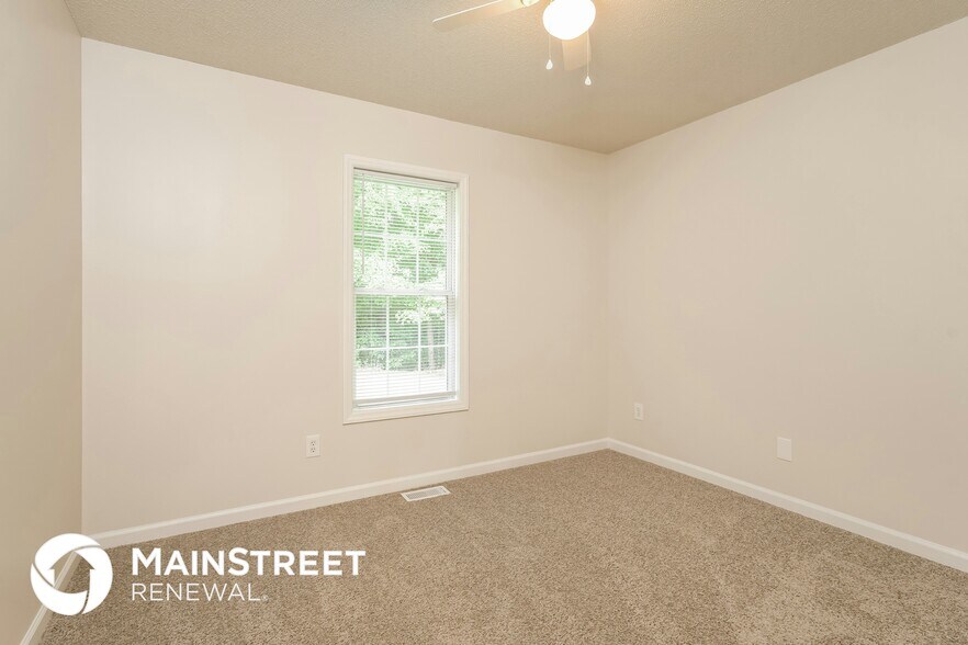 Building Photo - 107 Layton Way