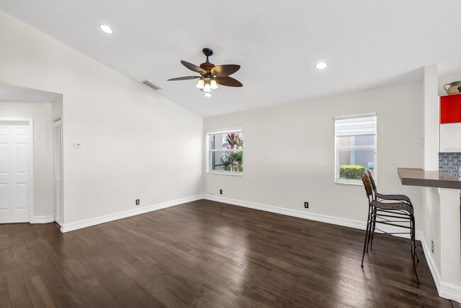 Building Photo - 1015 Thistle Creek Ct