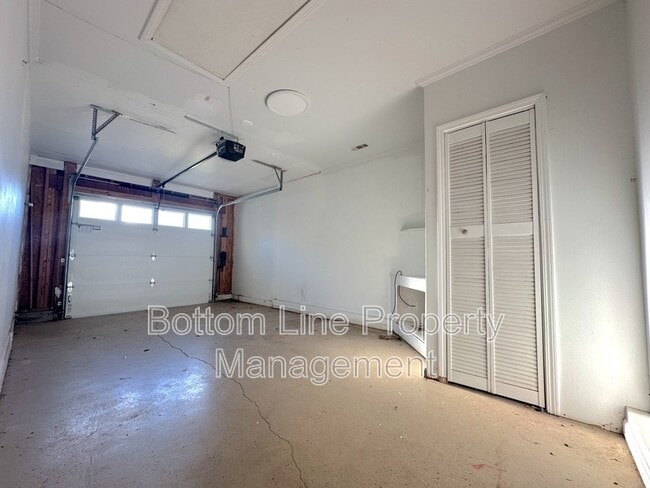 Building Photo - 131 Camforth Dr