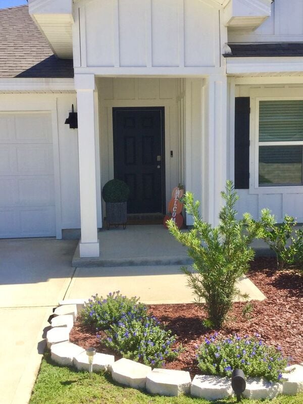 Building Photo - 8366 Burch Ct