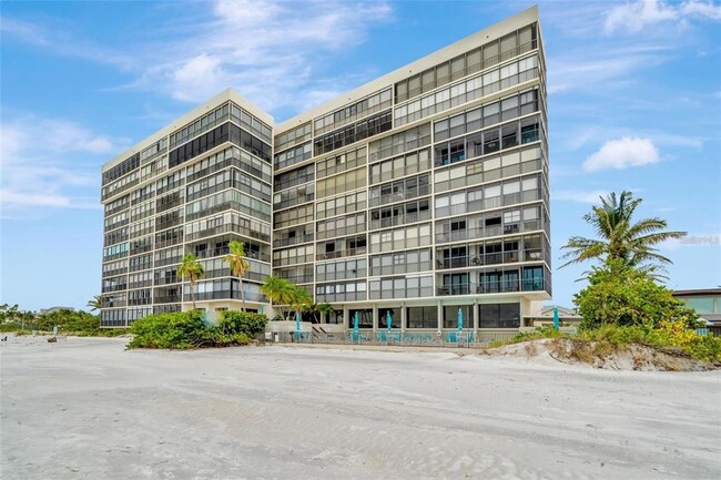 Building Photo - 15462 Gulf Blvd