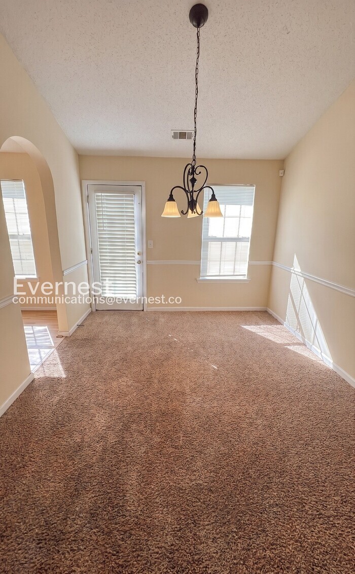 Building Photo - 10718 Barberry Dr