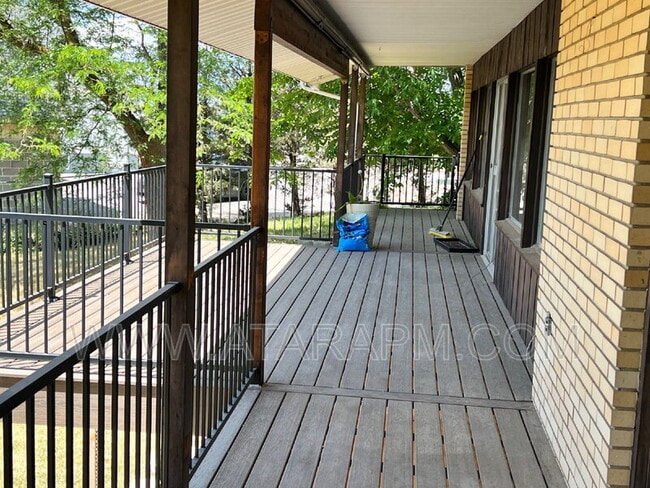 Building Photo - 270 2020 N