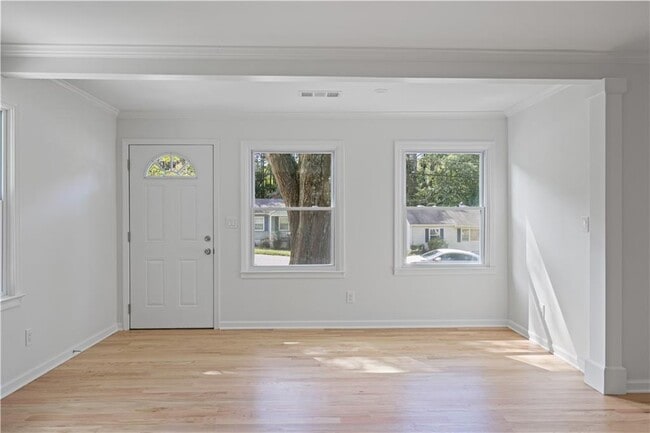 Building Photo - 1967 Sumter St NW