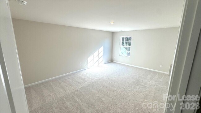 Building Photo - 3307 Crawford Ave