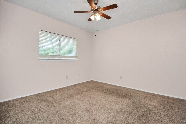 Building Photo - 19214 Cypress River Dr