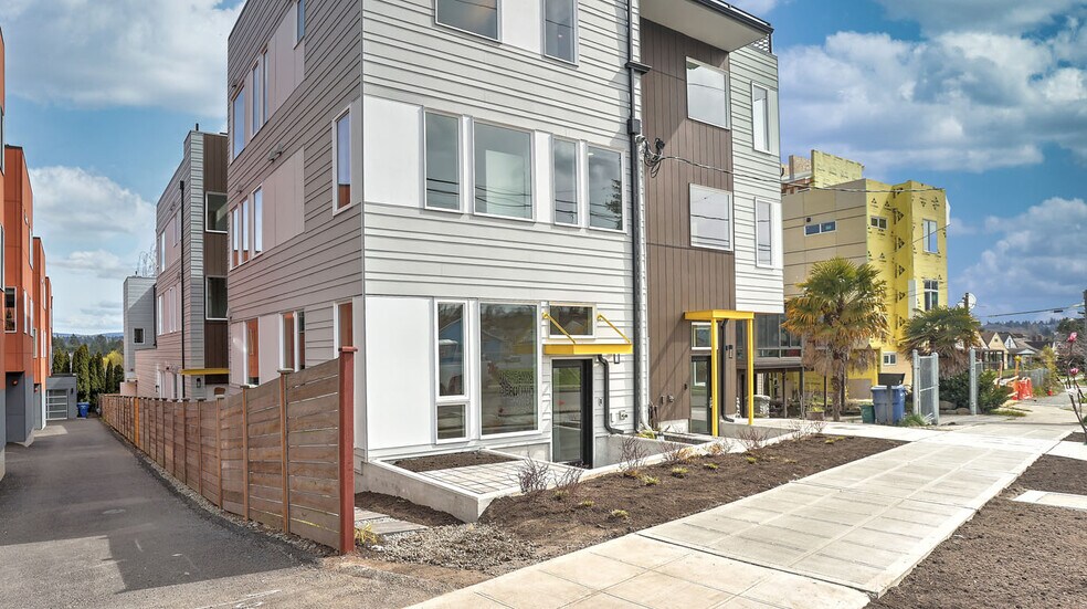 Building Photo - 7544 43rd Ave S