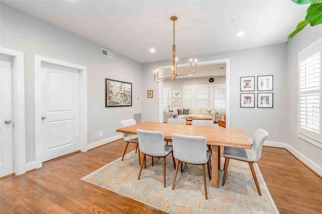 Building Photo - 808 Woodrow St