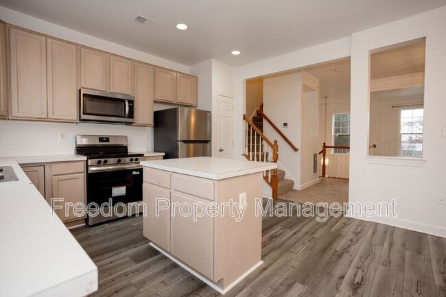 Building Photo - 8150 Rainwater Cir