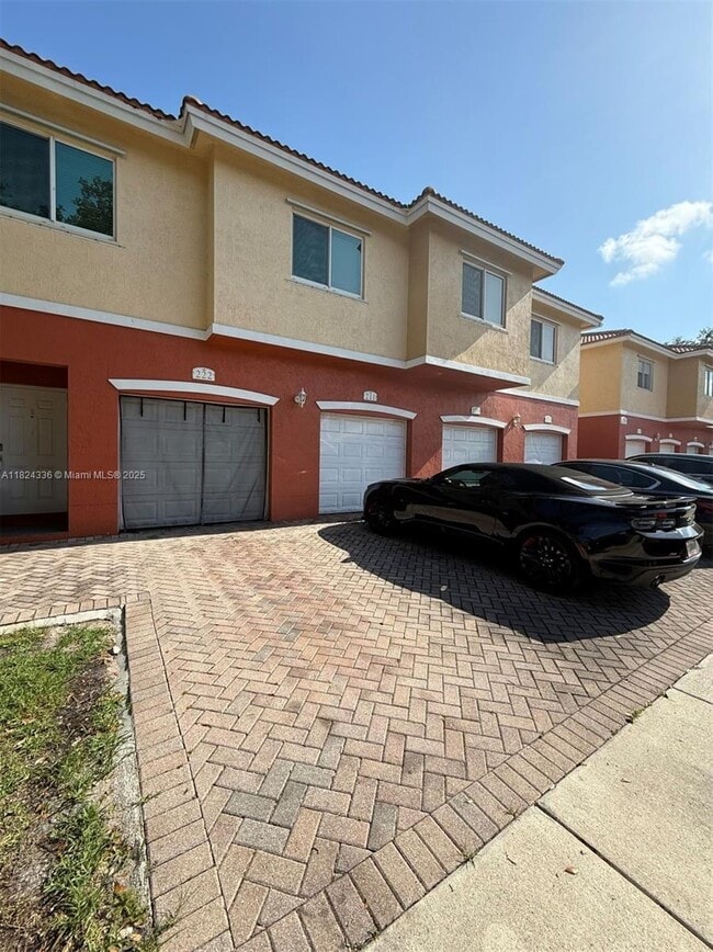 Building Photo - 3340 Palomino Dr