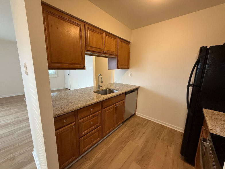 Building Photo - 713 Timber Ln