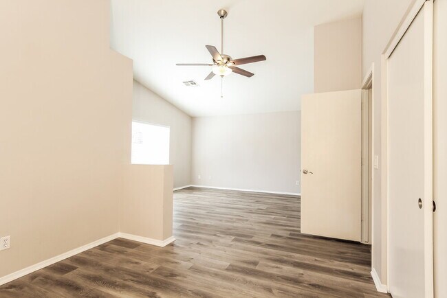 Building Photo - 11591 W Hubbell St