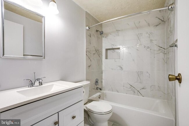 Building Photo - 6075 Cedar Wood Dr