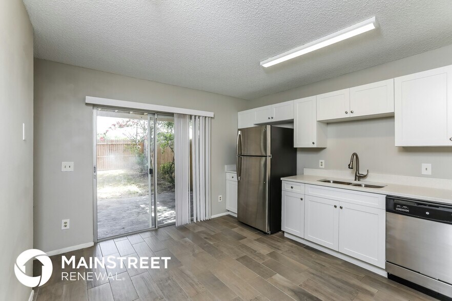 Building Photo - 1257 Crossfield Dr